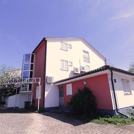 Apartments Branka Zambratija  Zewnętrze zdjęcie